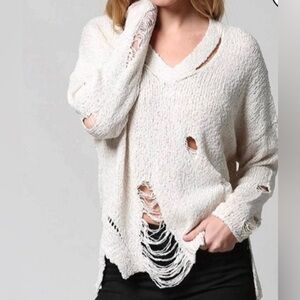 FATE Womens Intentional Distress Sweater Size‎ Large